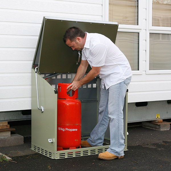 Gas cylinder storage - Convenience and safety
